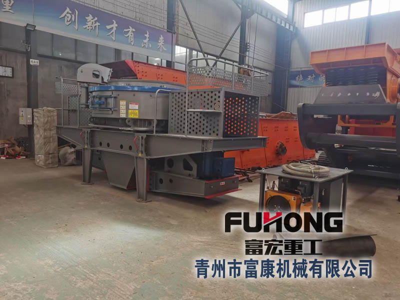 沖擊式破碎機(jī)單機(jī)有固定機(jī)型也有移動(dòng)機(jī)型，用戶可根據(jù)實(shí)際情況進(jìn)行選配